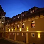Peklo Hotel 4*