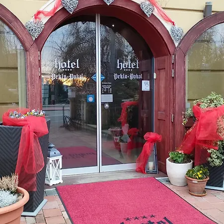 Peklo Hotel Komarno