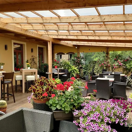 Hotel Peklo Komarno