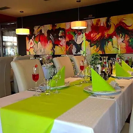 Hotel Peklo Komarno