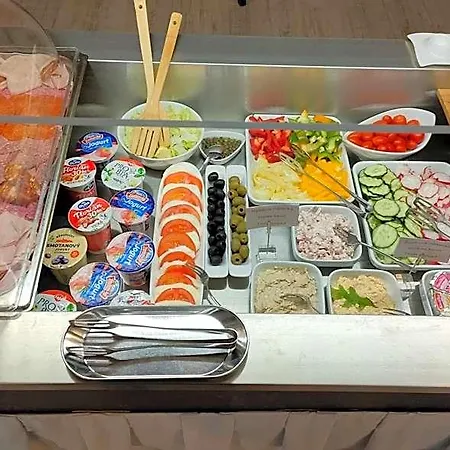 酒店 拜克罗酒店 科马尔诺
