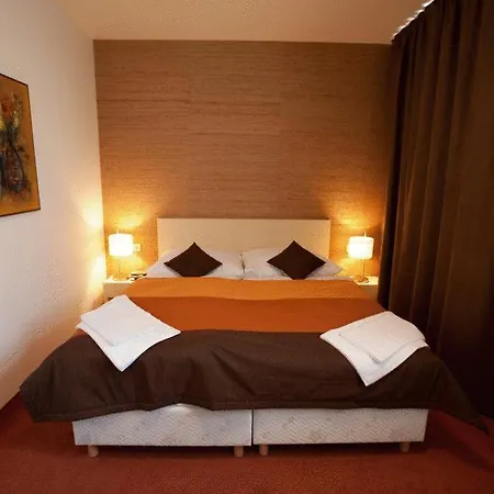 Peklo Hotel Komarno